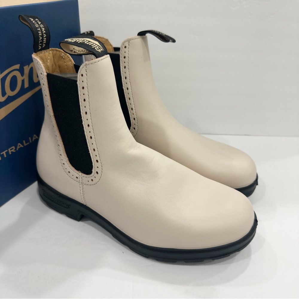 Blundstone Cream Ankle Boots